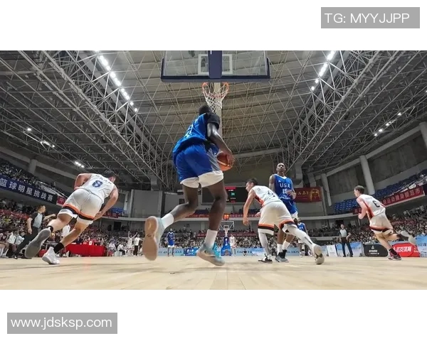 最瘦黑人篮球明星的精彩瞬间与运动生涯回顾